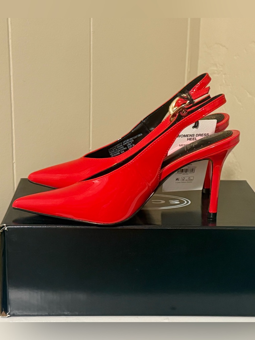 The Devil Wears Prada Red Patent Slingback Pumps Size 7